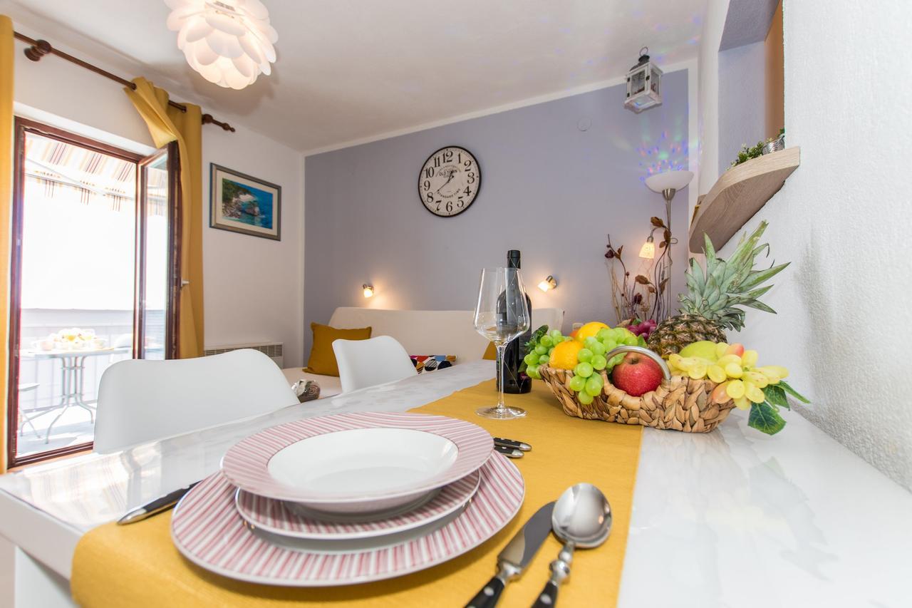 Seaview Apartment Slavica Брела Екстериор снимка